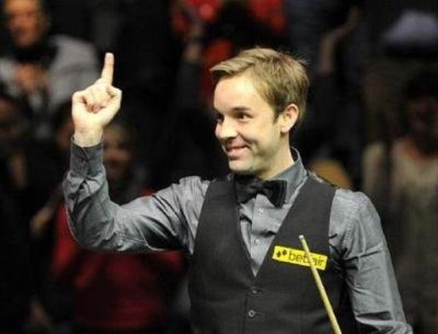 受多重因素 受多重因素