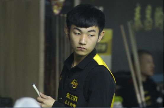 如齿轮咬合 如齿轮咬合