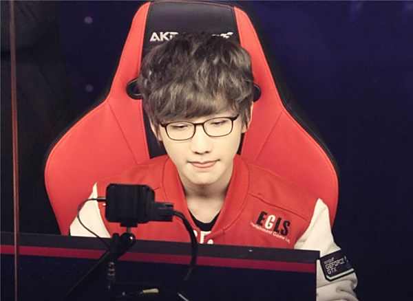 爱德华兹的 爱德华兹的